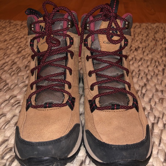 Columbia hiking boots - Picture 2 of 6